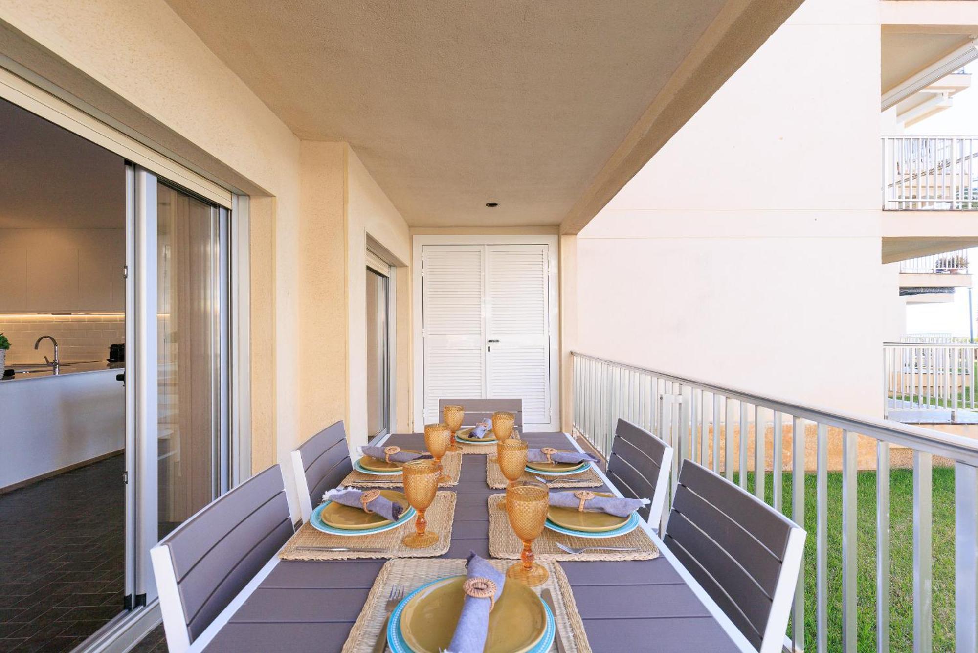 Uhc Dms Family Apartments Cambrils Room photo